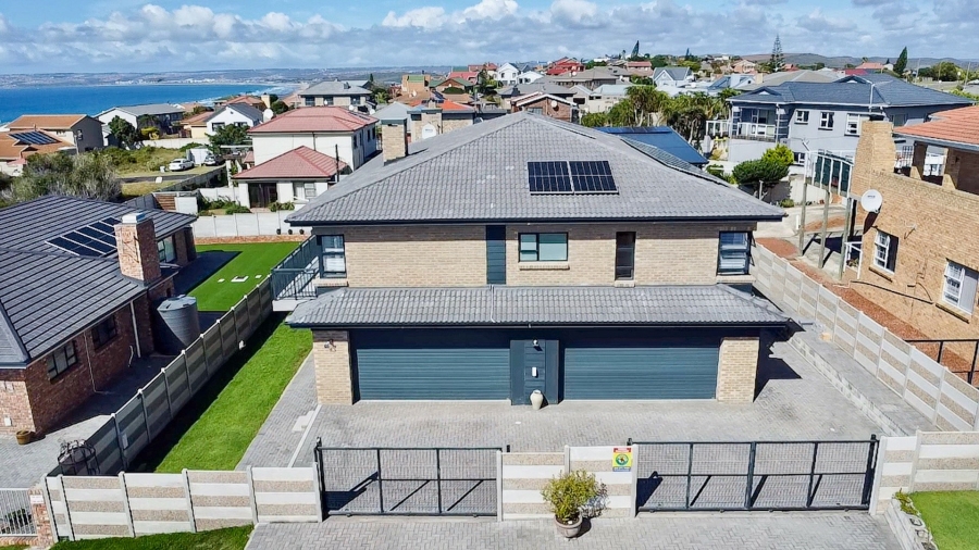 4 Bedroom Property for Sale in Reebok Western Cape
